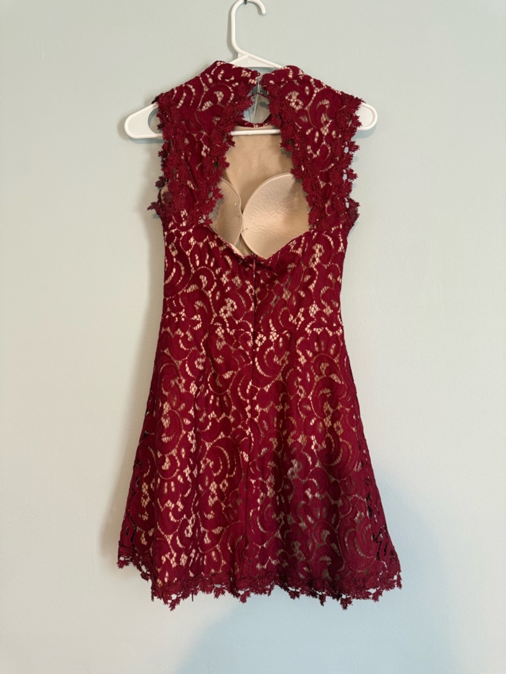Francesca's Collections Ayla Burgundy Lace Open Back Dress Sz S - Picture 2 of 4